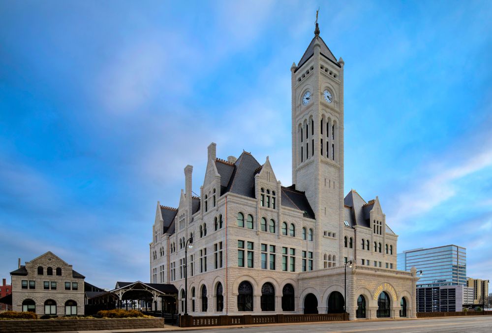 Union Station Hotel view during the day